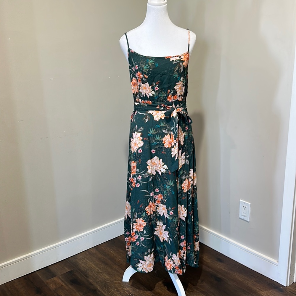 Flynn Skye Revolve Hazel Midi Dress size m